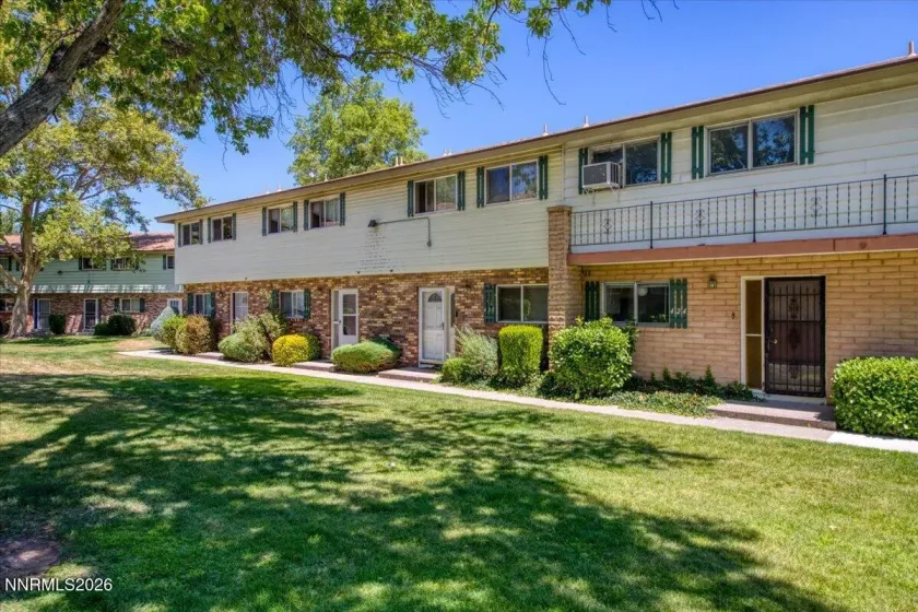 424 Smithridge, Reno, Nevada 89502, 2 Bedrooms Bedrooms, ,2 BathroomsBathrooms,Residential,Residential,Smithridge,0,260010097