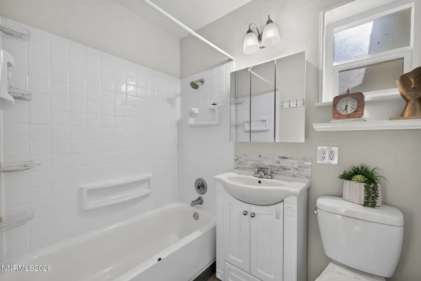 308 L, Sparks, Nevada 89431, 3 Bedrooms Bedrooms, ,2 BathroomsBathrooms,Residential,Residential,L,0,260010103