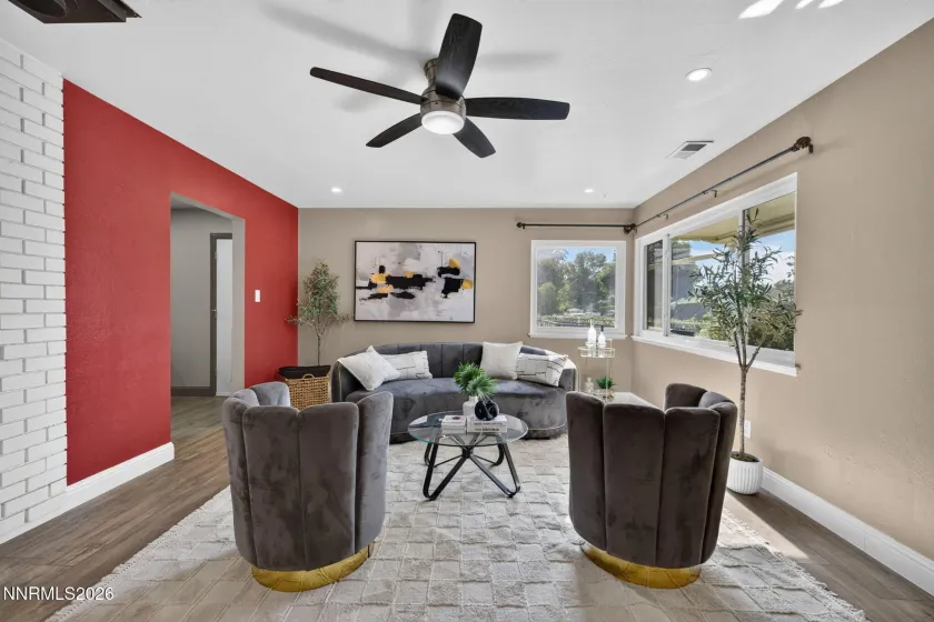 308 L, Sparks, Nevada 89431, 3 Bedrooms Bedrooms, ,2 BathroomsBathrooms,Residential,Residential,L,0,260010103