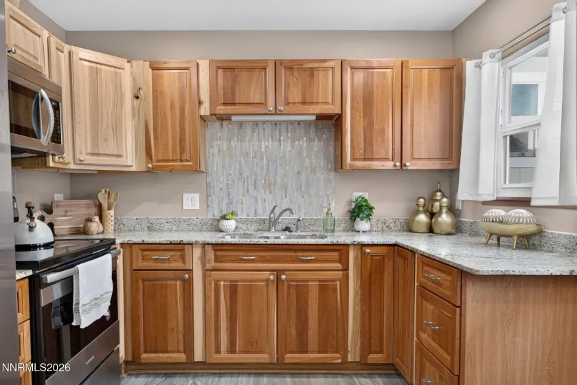 308 L, Sparks, Nevada 89431, 3 Bedrooms Bedrooms, ,2 BathroomsBathrooms,Residential,Residential,L,0,260010103