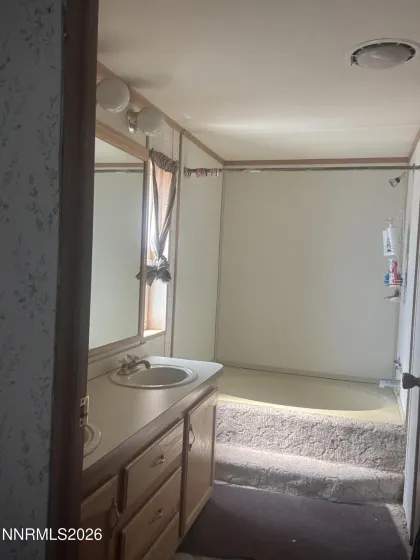1100 Horseshoe Bend, Lovelock, Nevada 89419, 3 Bedrooms Bedrooms, ,2 BathroomsBathrooms,Residential,Residential,Horseshoe Bend,0,260010095