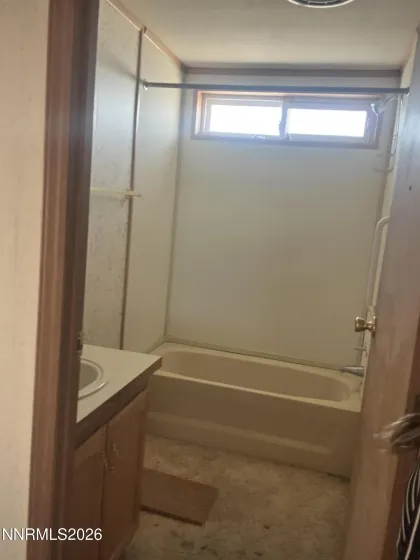 1100 Horseshoe Bend, Lovelock, Nevada 89419, 3 Bedrooms Bedrooms, ,2 BathroomsBathrooms,Residential,Residential,Horseshoe Bend,0,260010095