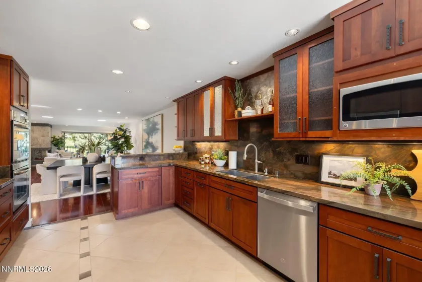 4881 Lakeridge, Reno, Nevada 89509, 3 Bedrooms Bedrooms, ,2 BathroomsBathrooms,Residential,Residential,Lakeridge,0,260010106