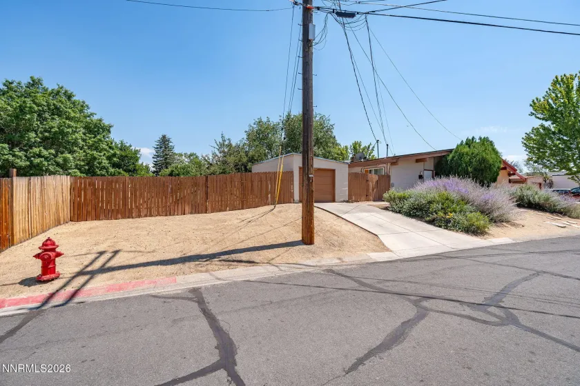 11304 Green Mountain, Reno, Nevada 89506, 2 Bedrooms Bedrooms, ,1 BathroomBathrooms,Residential,Residential,Green Mountain,0,260010109