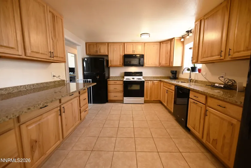 210 Willow, Lovelock, Nevada 89419, 4 Bedrooms Bedrooms, ,2 BathroomsBathrooms,Residential,Residential,Willow,0,260010117