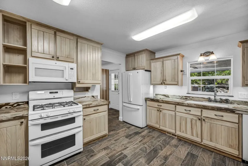 6454 Sierra Vista, Carson City, Nevada 89701, 3 Bedrooms Bedrooms, ,3 BathroomsBathrooms,Residential,Residential,Sierra Vista,0,260010118