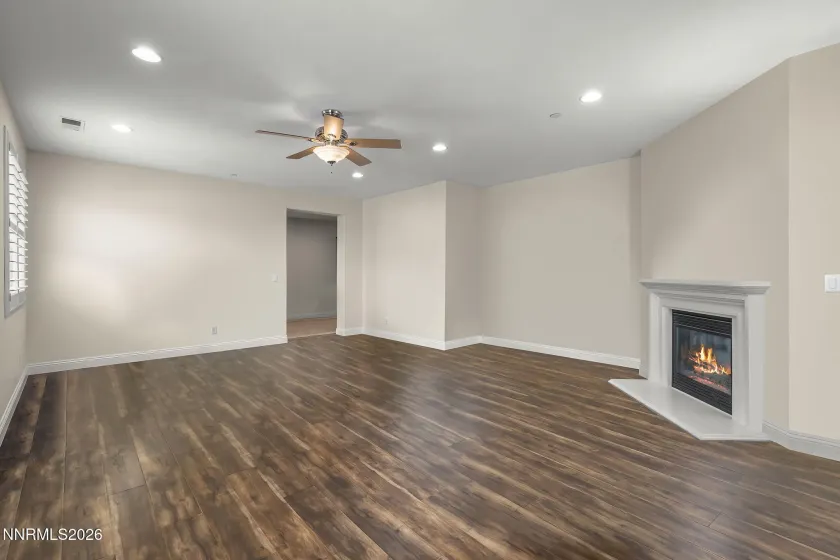 5379 Desertstone, Sparks, Nevada 89436, 4 Bedrooms Bedrooms, ,3 BathroomsBathrooms,Residential,Residential,Desertstone,0,260010121