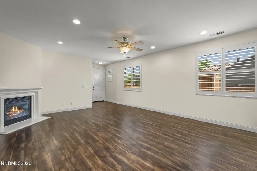 5379 Desertstone, Sparks, Nevada 89436, 4 Bedrooms Bedrooms, ,3 BathroomsBathrooms,Residential,Residential,Desertstone,0,260010121