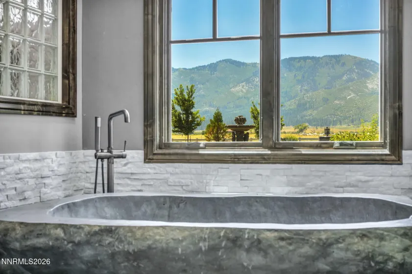 Natural Stone Custom Imported Soaking Bathtub