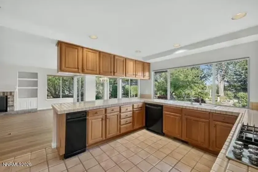 6087 Carriage House, Reno, Nevada 89519, 4 Bedrooms Bedrooms, ,3 BathroomsBathrooms,Residential,Residential,Carriage House,0,260010146