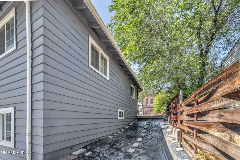 1130 Evans, Reno, Nevada 89512, 6 Bedrooms Bedrooms, ,2 BathroomsBathrooms,Residential,Residential,Evans,0,260010158