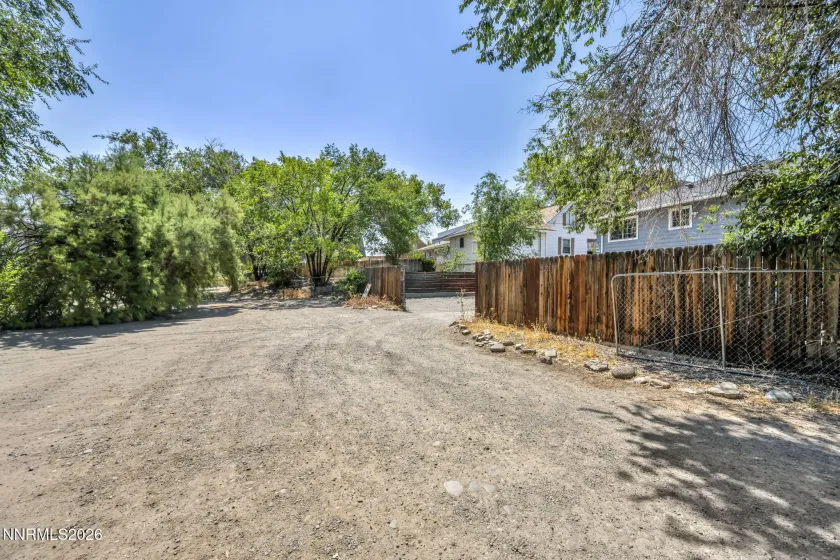 1130 Evans, Reno, Nevada 89512, 6 Bedrooms Bedrooms, ,2 BathroomsBathrooms,Residential,Residential,Evans,0,260010158