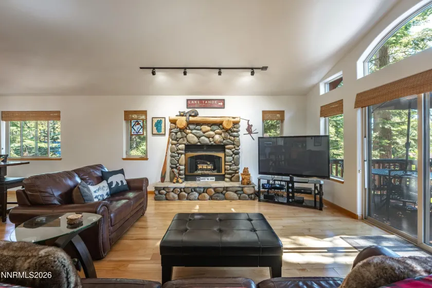 923 Michael, Incline Village, Nevada 89451, 3 Bedrooms Bedrooms, ,3 BathroomsBathrooms,Residential,Residential,Michael,0,260010159