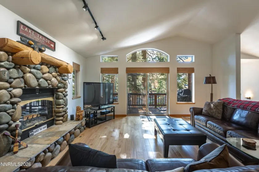 923 Michael, Incline Village, Nevada 89451, 3 Bedrooms Bedrooms, ,3 BathroomsBathrooms,Residential,Residential,Michael,0,260010159