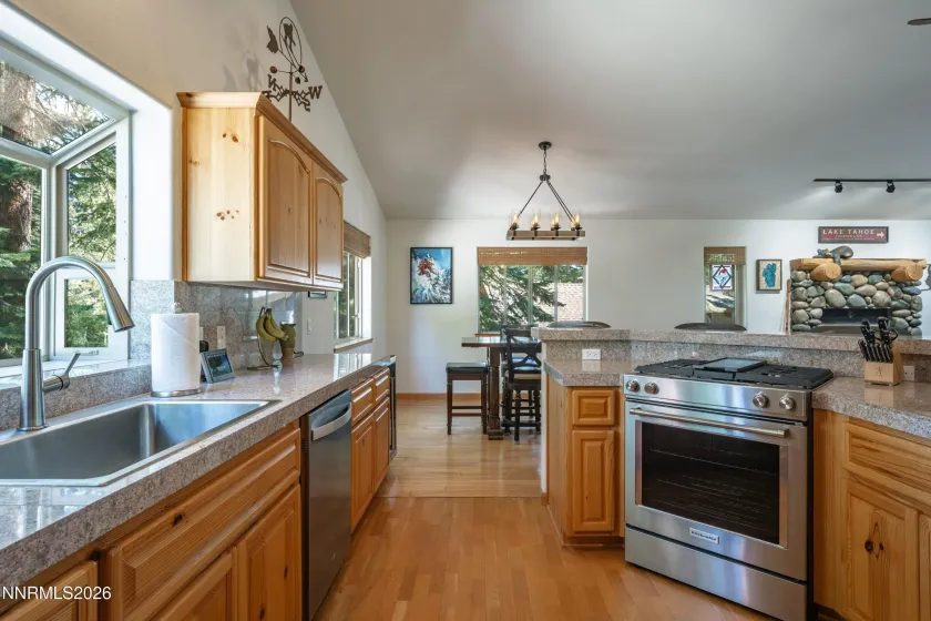 923 Michael, Incline Village, Nevada 89451, 3 Bedrooms Bedrooms, ,3 BathroomsBathrooms,Residential,Residential,Michael,0,260010159