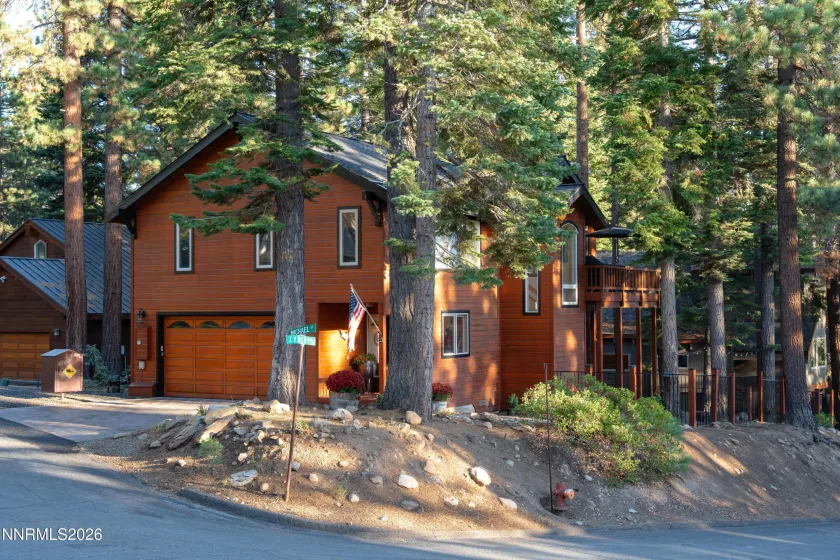 923 Michael, Incline Village, Nevada 89451, 3 Bedrooms Bedrooms, ,3 BathroomsBathrooms,Residential,Residential,Michael,0,260010159
