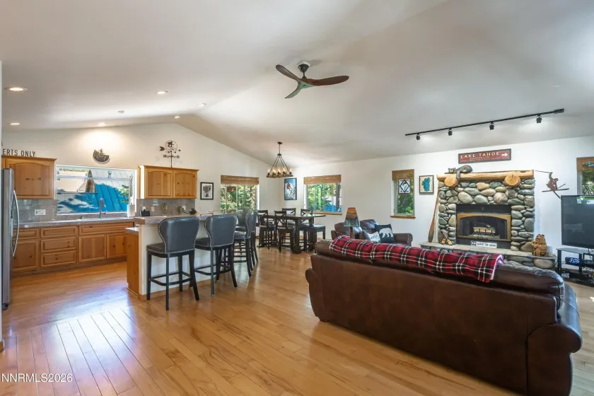 923 Michael, Incline Village, Nevada 89451, 3 Bedrooms Bedrooms, ,3 BathroomsBathrooms,Residential,Residential,Michael,0,260010159