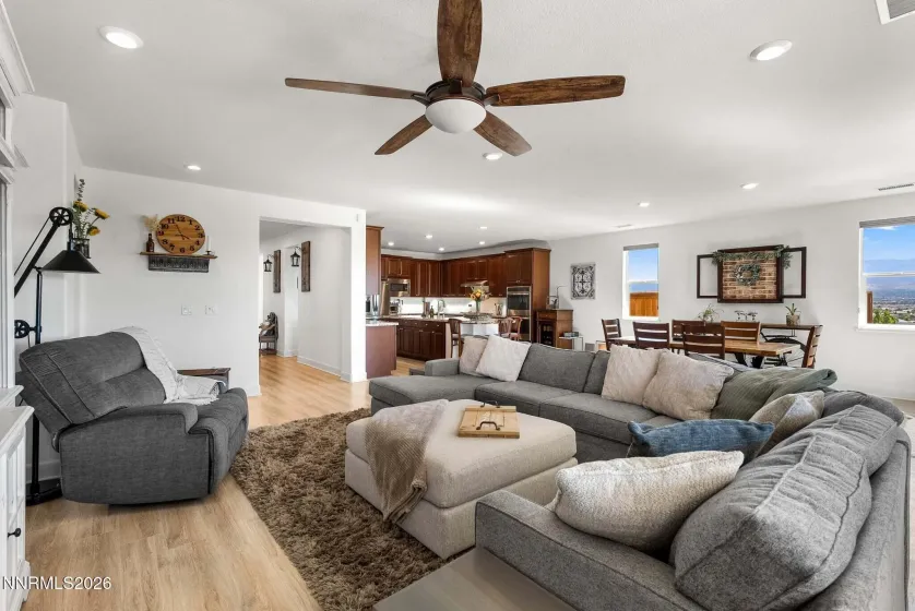 200 Noble Metal, Reno, Nevada 89521, 3 Bedrooms Bedrooms, ,3 BathroomsBathrooms,Residential,Residential,Noble Metal,0,260010166