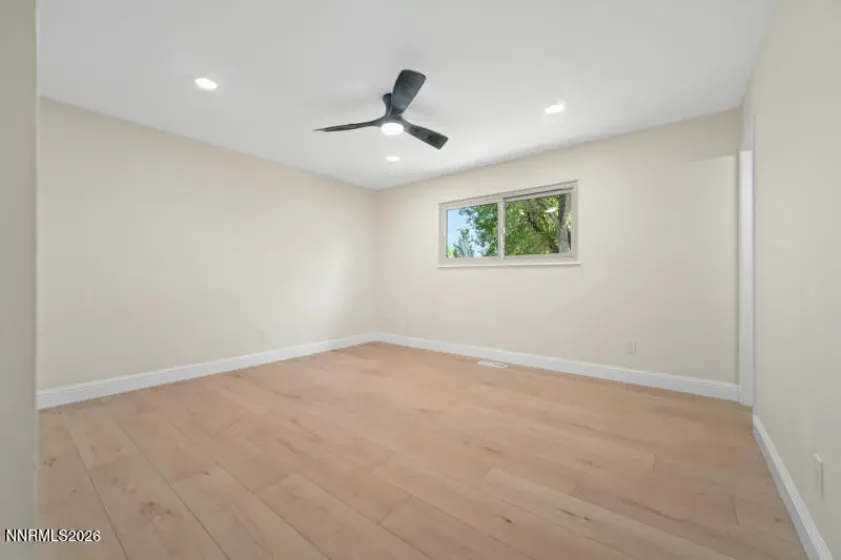 155 York, Sparks, Nevada 89431, 4 Bedrooms Bedrooms, ,2 BathroomsBathrooms,Residential,Residential,York,0,260010123