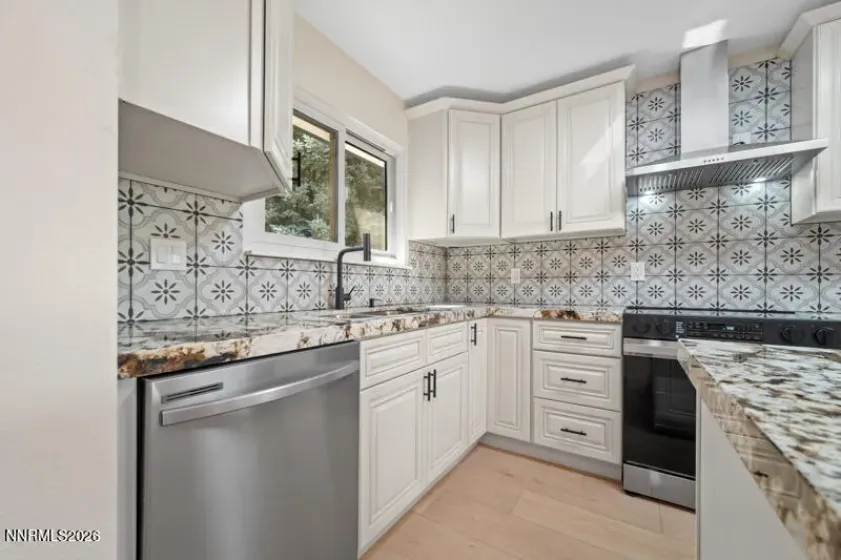 155 York, Sparks, Nevada 89431, 4 Bedrooms Bedrooms, ,2 BathroomsBathrooms,Residential,Residential,York,0,260010123