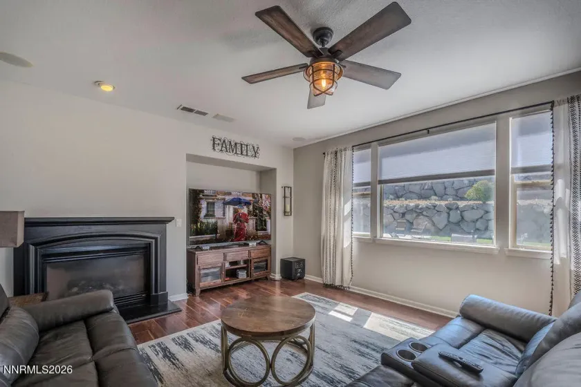 7806 Fire Opal, Reno, Nevada 89506, 4 Bedrooms Bedrooms, ,3 BathroomsBathrooms,Residential,Residential,Fire Opal,0,260010126
