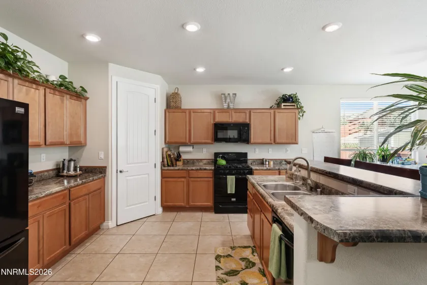 18212 Polar Bear, Reno, Nevada 89508, 4 Bedrooms Bedrooms, ,3 BathroomsBathrooms,Residential,Residential,Polar Bear,0,260010127