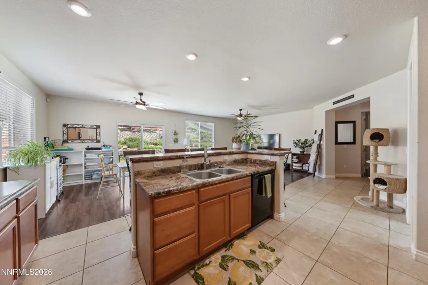 18212 Polar Bear, Reno, Nevada 89508, 4 Bedrooms Bedrooms, ,3 BathroomsBathrooms,Residential,Residential,Polar Bear,0,260010127