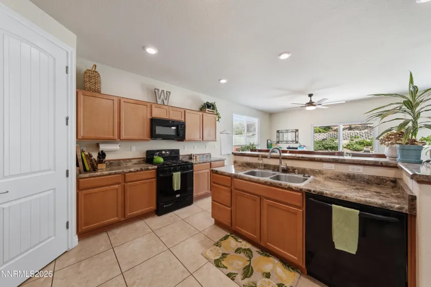 18212 Polar Bear, Reno, Nevada 89508, 4 Bedrooms Bedrooms, ,3 BathroomsBathrooms,Residential,Residential,Polar Bear,0,260010127