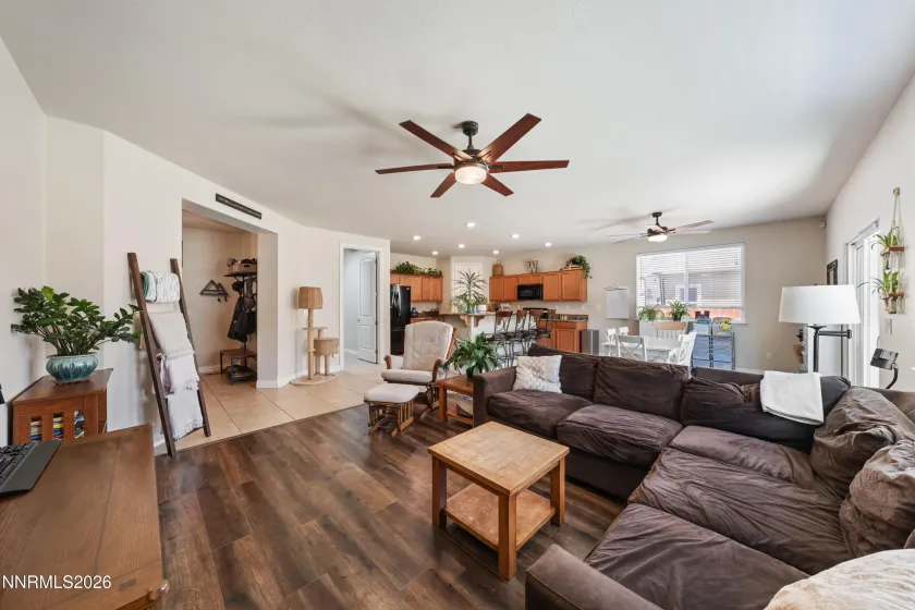 18212 Polar Bear, Reno, Nevada 89508, 4 Bedrooms Bedrooms, ,3 BathroomsBathrooms,Residential,Residential,Polar Bear,0,260010127