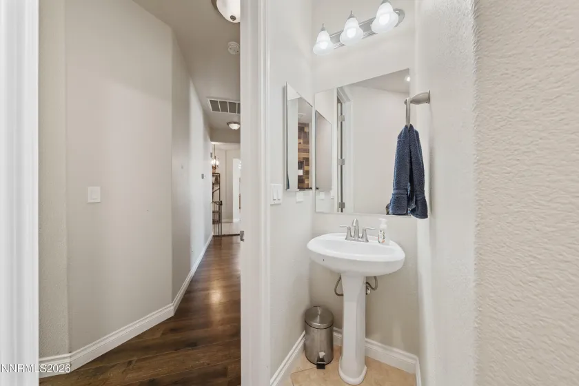 18212 Polar Bear, Reno, Nevada 89508, 4 Bedrooms Bedrooms, ,3 BathroomsBathrooms,Residential,Residential,Polar Bear,0,260010127