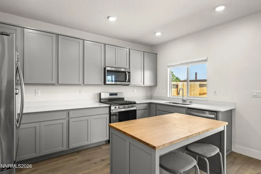 1330 Alpine, Reno, Nevada 89503, 3 Bedrooms Bedrooms, ,3 BathroomsBathrooms,Residential,Residential,Alpine,0,260010134