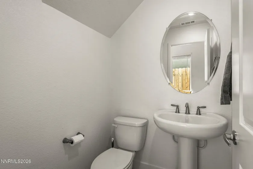 1330 Alpine, Reno, Nevada 89503, 3 Bedrooms Bedrooms, ,3 BathroomsBathrooms,Residential,Residential,Alpine,0,260010134
