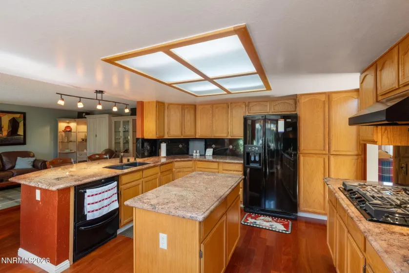 2201 Almond Creek, Reno, Nevada 89523, 5 Bedrooms Bedrooms, ,3 BathroomsBathrooms,Residential,Residential,Almond Creek,0,260010144