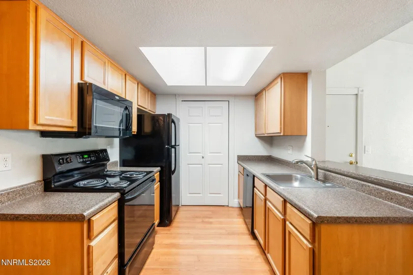 555 Patriot, Reno, Nevada 89511, 1 Bedroom Bedrooms, ,1 BathroomBathrooms,Residential,Residential,Patriot,0,260010145