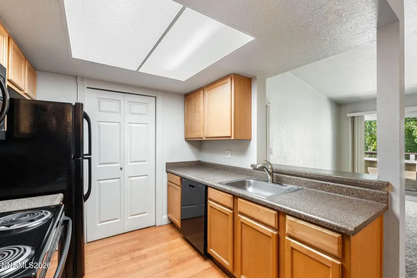 555 Patriot, Reno, Nevada 89511, 1 Bedroom Bedrooms, ,1 BathroomBathrooms,Residential,Residential,Patriot,0,260010145