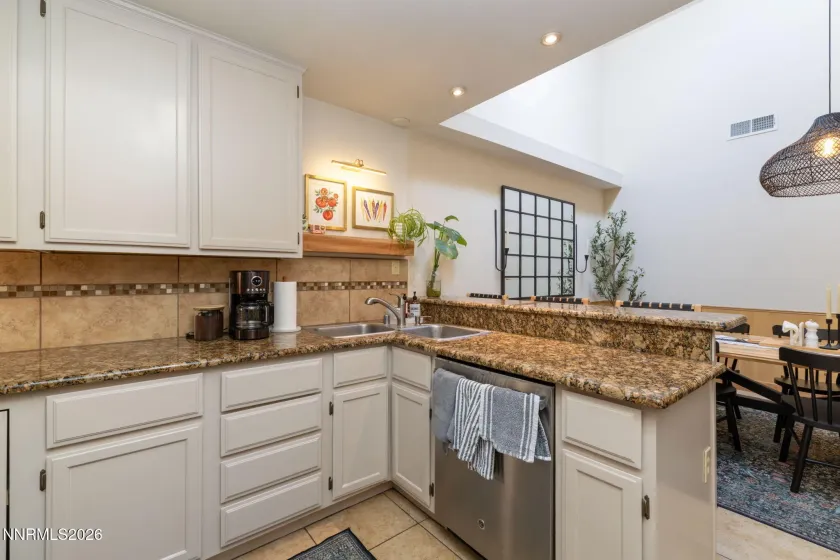 1001 Aspen Grove, Minden, Nevada 89423, 2 Bedrooms Bedrooms, ,2 BathroomsBathrooms,Residential,Residential,Aspen Grove,0,260010155