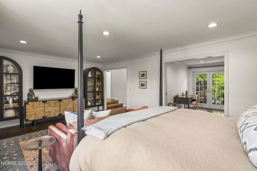 931 La Rue, Reno, Nevada 89509, 4 Bedrooms Bedrooms, ,5 BathroomsBathrooms,Residential,Residential,La Rue,0,260010170