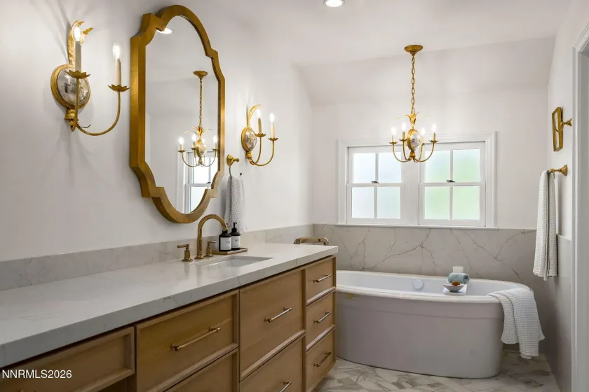 931 La Rue, Reno, Nevada 89509, 4 Bedrooms Bedrooms, ,5 BathroomsBathrooms,Residential,Residential,La Rue,0,260010170