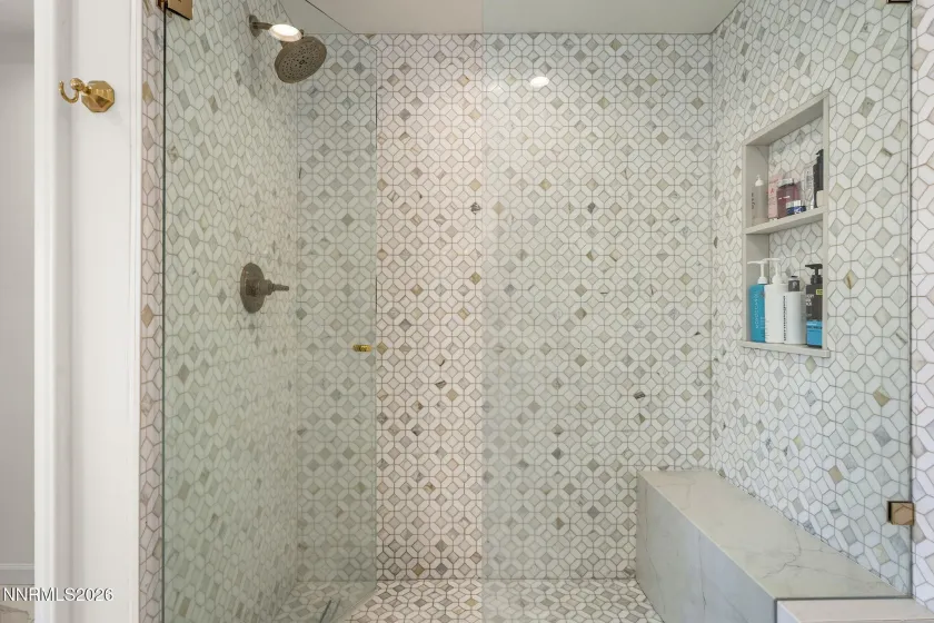 931 La Rue, Reno, Nevada 89509, 4 Bedrooms Bedrooms, ,5 BathroomsBathrooms,Residential,Residential,La Rue,0,260010170