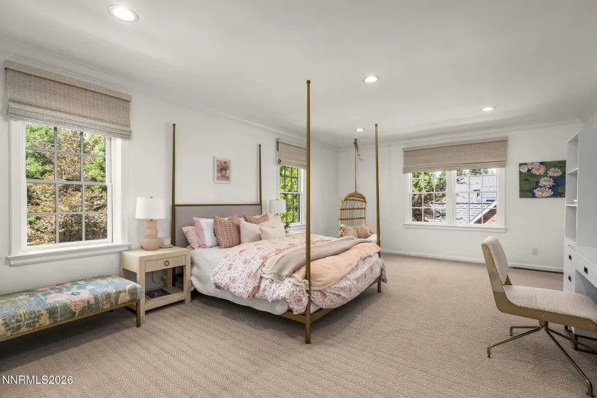 931 La Rue, Reno, Nevada 89509, 4 Bedrooms Bedrooms, ,5 BathroomsBathrooms,Residential,Residential,La Rue,0,260010170