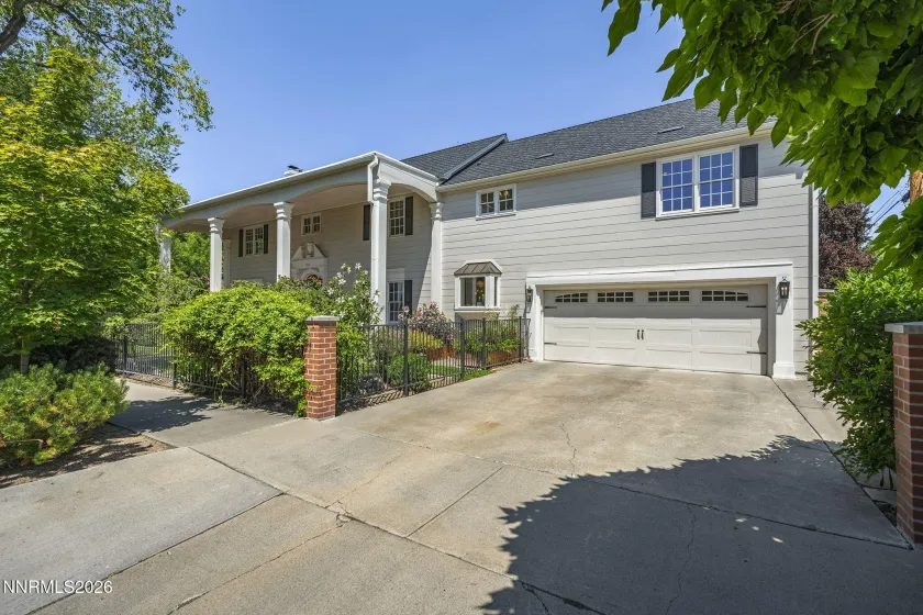931 La Rue, Reno, Nevada 89509, 4 Bedrooms Bedrooms, ,5 BathroomsBathrooms,Residential,Residential,La Rue,0,260010170