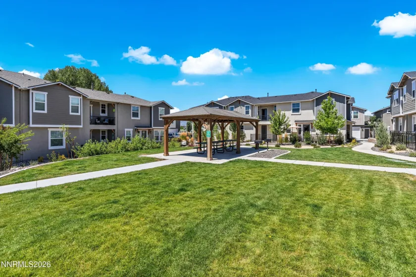 468 Blackbird, Gardnerville, Nevada 89410, 2 Bedrooms Bedrooms, ,3 BathroomsBathrooms,Residential,Residential,Blackbird,0,260010182