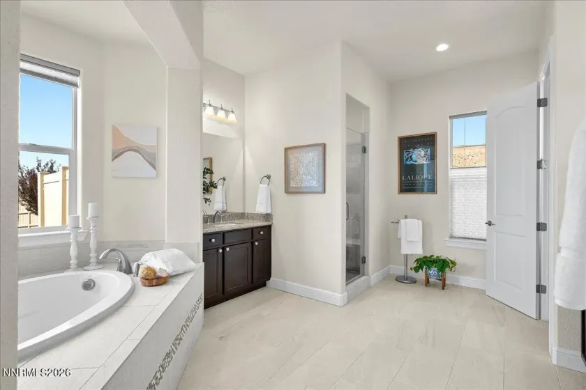 20 Diamond Stream, Sparks, Nevada 89441, 5 Bedrooms Bedrooms, ,4 BathroomsBathrooms,Residential,Residential,Diamond Stream,0,260010184