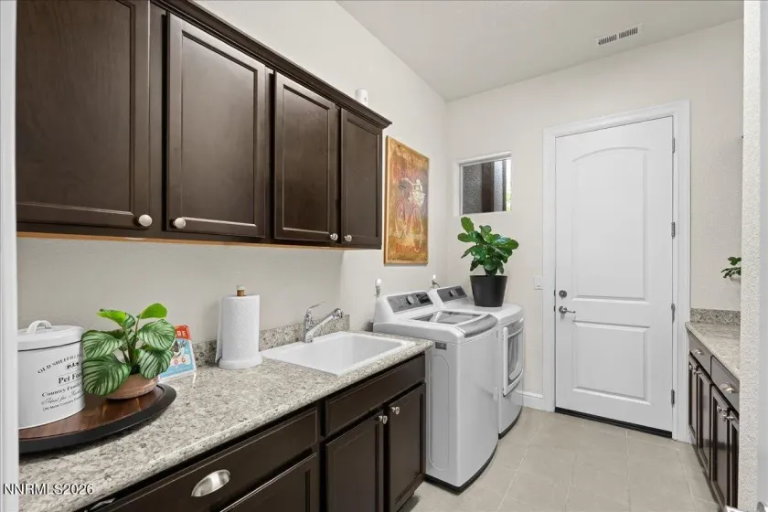 20 Diamond Stream, Sparks, Nevada 89441, 5 Bedrooms Bedrooms, ,4 BathroomsBathrooms,Residential,Residential,Diamond Stream,0,260010184