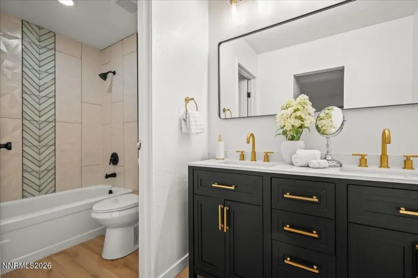 2845 Idlewild, Reno, Nevada 89509, 2 Bedrooms Bedrooms, ,2 BathroomsBathrooms,Residential,Residential,Idlewild,0,260010185