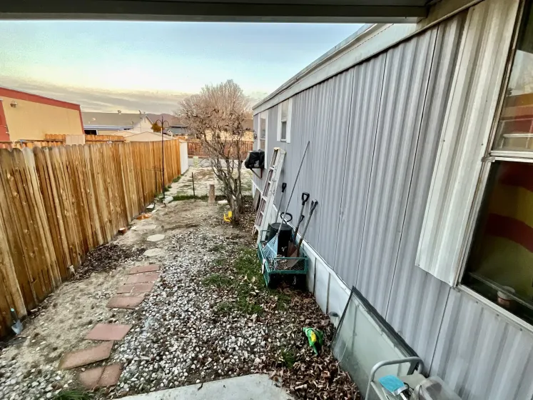 317 Lucky Ln, Reno, Nevada 89502, 2 Bedrooms Bedrooms, 10 Rooms Rooms,1 BathroomBathrooms,Manufactured,Residential,Lucky,0,260010191