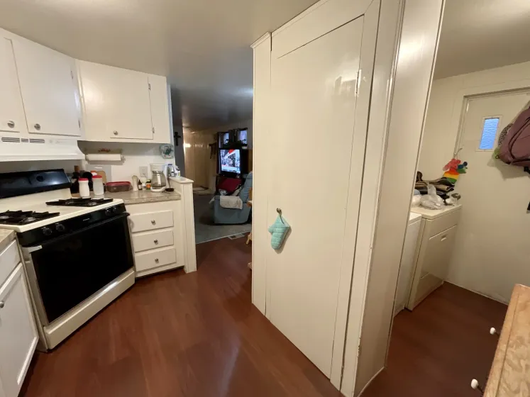 317 Lucky Ln, Reno, Nevada 89502, 2 Bedrooms Bedrooms, 10 Rooms Rooms,1 BathroomBathrooms,Manufactured,Residential,Lucky,0,260010191