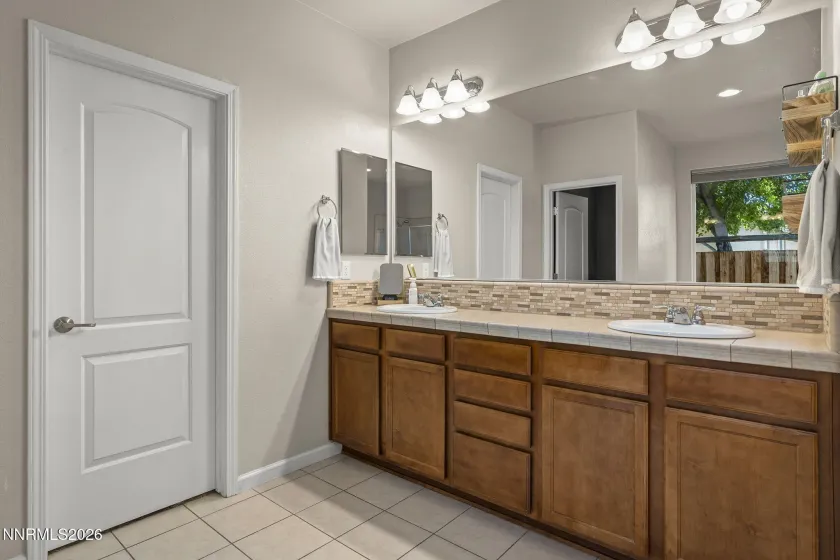 6772 Centaurus, Sparks, Nevada 89436, 3 Bedrooms Bedrooms, ,2 BathroomsBathrooms,Residential,Residential,Centaurus,0,260010191