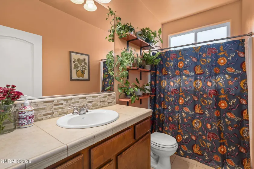 6772 Centaurus, Sparks, Nevada 89436, 3 Bedrooms Bedrooms, ,2 BathroomsBathrooms,Residential,Residential,Centaurus,0,260010191