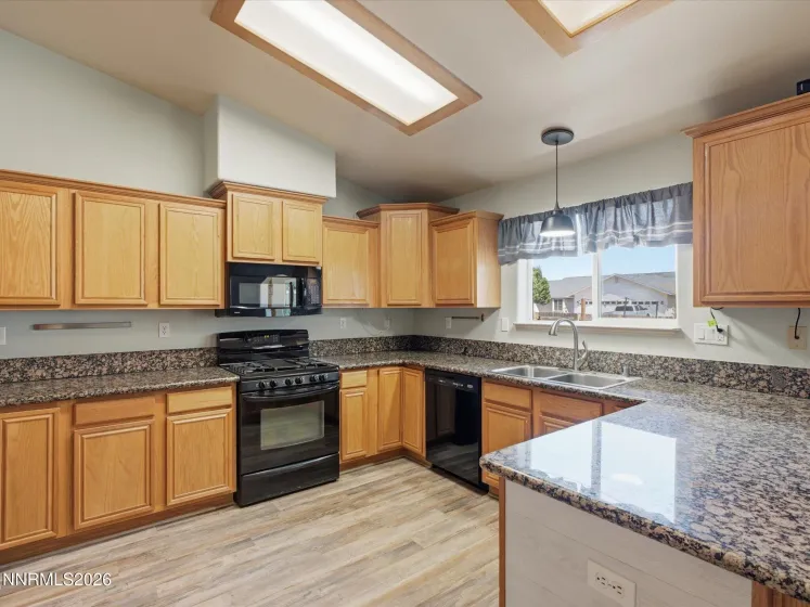 1001 Lehman, Fernley, Nevada 89408, 4 Bedrooms Bedrooms, ,2 BathroomsBathrooms,Residential,Residential,Lehman,0,260010192